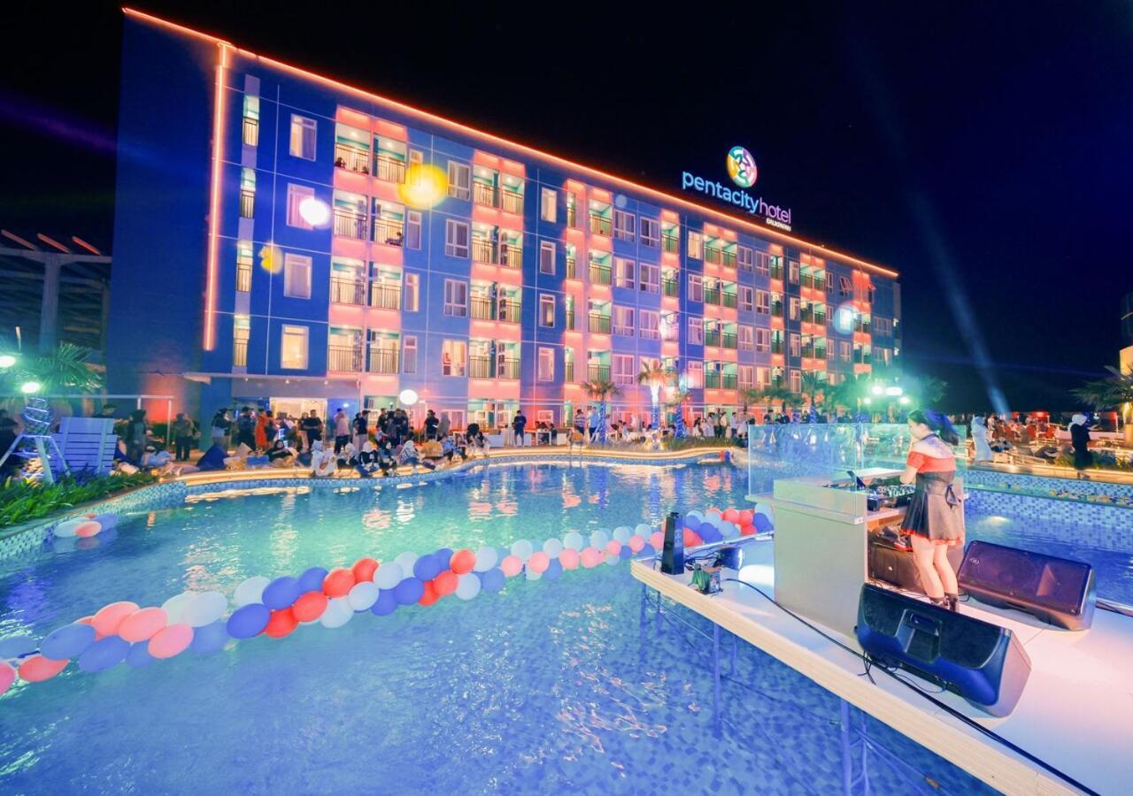 Pentacity Hotel Balikpapan Exteriér fotografie