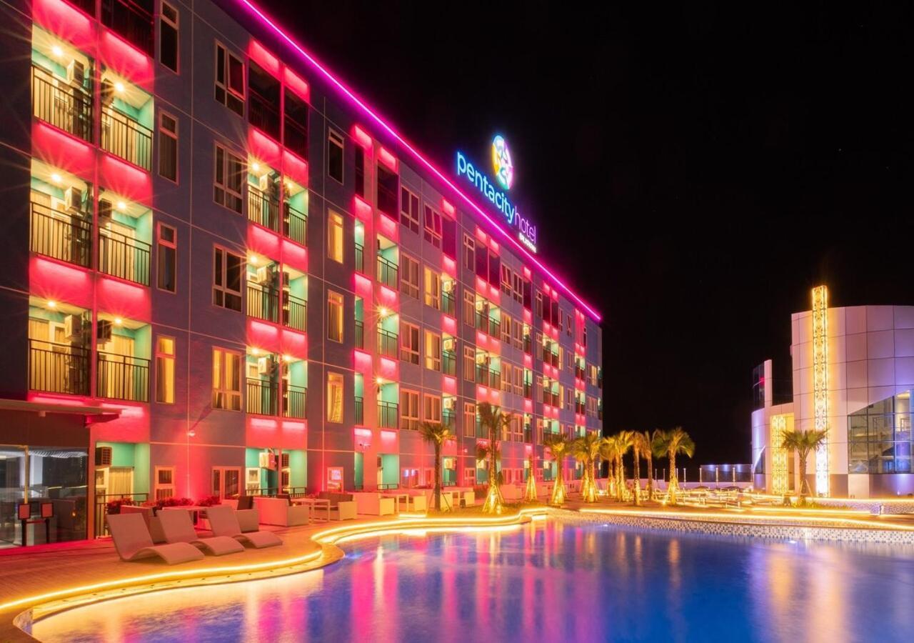Pentacity Hotel Balikpapan Exteriér fotografie